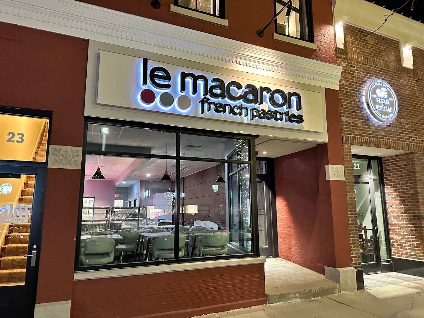 Naperville IL - Le Macaron French Pastries®